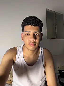 Snapshot of Santiago-Thompson chatting on 11-21-25, 06:45 Santiago-Thompson online show from 11-21-25, 06:45