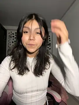 Snapshot of LiLy_kIndly chatting on 11-16-25, 12:16 LiLy kIndly online show from 11-16-25, 12:16