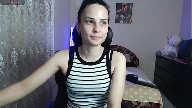 Snapshot of Kriss_brunette_5 chatting on 11-27-25, 09:11 Kriss brunette 5 online show from 11-27-25, 09:11