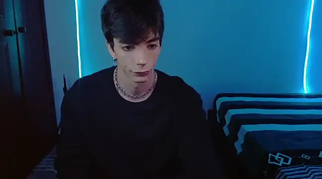 H3ll B0I online show from 03-01-25, 05:52