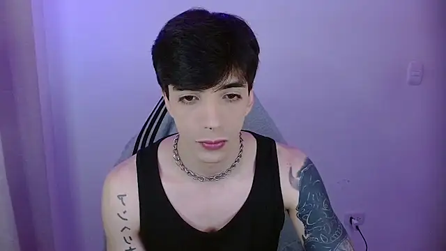 H3ll B0I online show from 04-07-26, 10:53