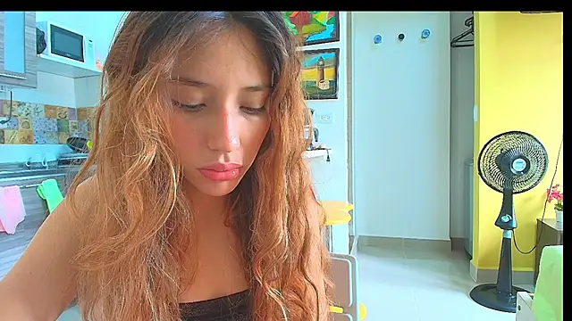 Alaiapink online show from 05-19-26, 04:46
