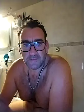 Snapshot of Hardasanut chatting on 10-07-25, 09:45 Hardasanut online show from 10-07-25, 09:45