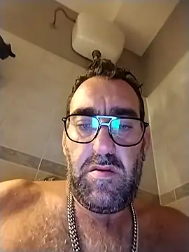 Snapshot of Hardasanut chatting on 10-17-25, 06:43 Hardasanut online show from 10-17-25, 06:43