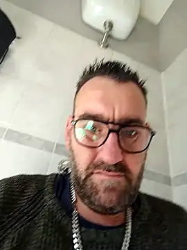 Snapshot of Hardasanut chatting on 11-05-25, 11:21 Hardasanut online show from 11-05-25, 11:21