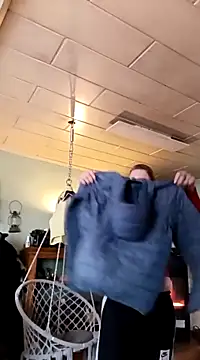 Snapshot of Astrid-Gilbert chatting on 02-20-25, 10:59 Astrid-Gilbert online show from 02-20-25, 10:59