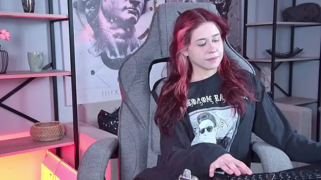 MisaPage online show from 11-28-25, 12:02