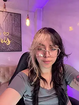 Hela v online show from 03-05-26, 01:29