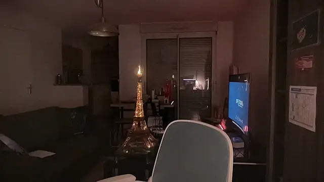 Funnyjul31 online show from 04-21-26, 04:45