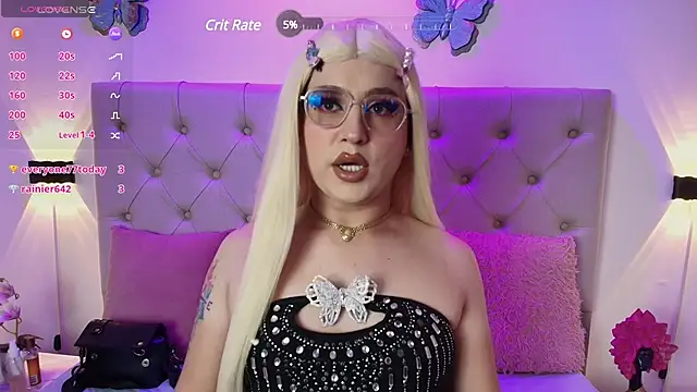 Snapshot of Alyssaa_Hunter chatting on 02-18-25, 10:36 Alyssaa Hunter online show from 02-18-25, 10:36