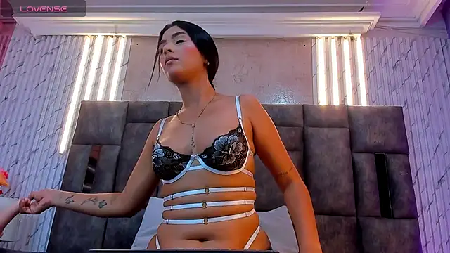 Snapshot of LannaFoxx chatting on 03-08-25, 04:34 LannaFoxx online show from 03-08-25, 04:34