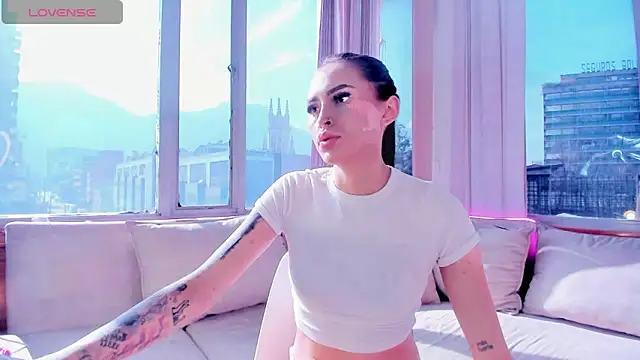 Little  Linda online show from 10-23-25, 12:59