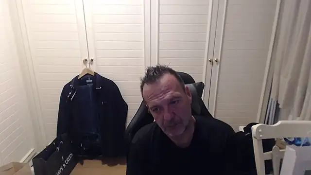 Snapshot of Dimitrios30 chatting on 02-25-26, 04:16 Dimitrios30 online show from 02-25-26, 04:16