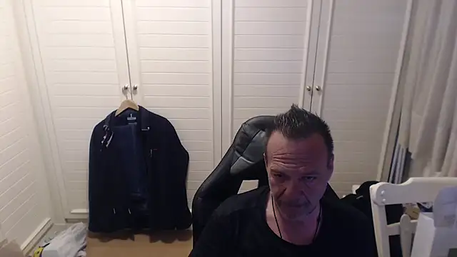 Snapshot of Dimitrios30 chatting on 03-07-26, 02:14 Dimitrios30 online show from 03-07-26, 02:14