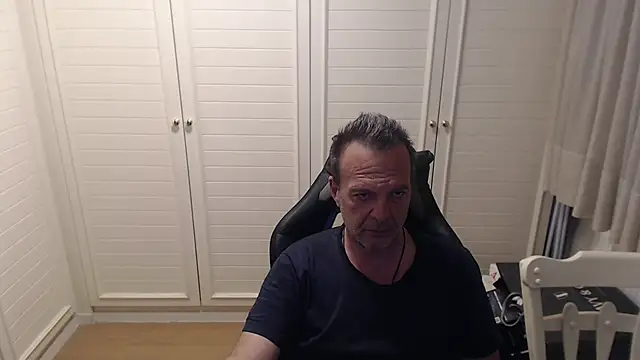 Snapshot of Dimitrios30 chatting on 03-21-26, 04:10 Dimitrios30 online show from 03-21-26, 04:10