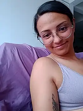 Snapshot of bri_ali chatting on 02-06-25, 10:21 bri ali online show from 02-06-25, 10:21