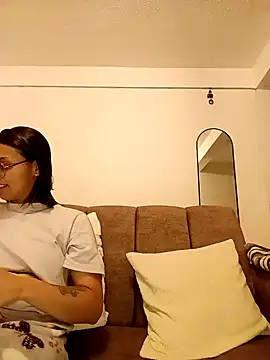 Snapshot of bri_ali chatting on 02-11-25, 12:28 bri ali online show from 02-11-25, 12:28