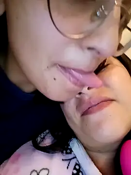 Snapshot of bri_ali chatting on 03-16-25, 01:17 bri ali online show from 03-16-25, 01:17