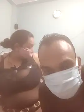 Snapshot of shipla_karan_delhibeck chatting on 03-18-25, 05:21 shipla karan delhibeck online show from 03-18-25, 05:21