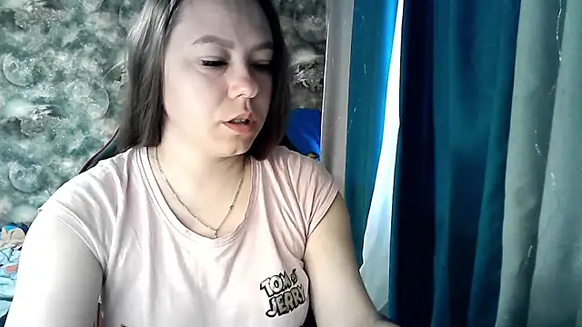 Snapshot of Misssweet_s chatting on 06-13-26, 04:10 Misssweet s online show from 06-13-26, 04:10