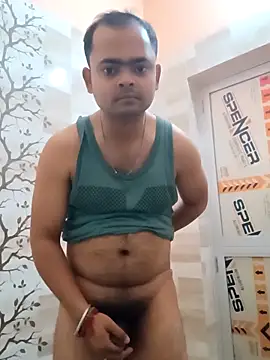 guavam65 online show from 04-28-26, 03:06