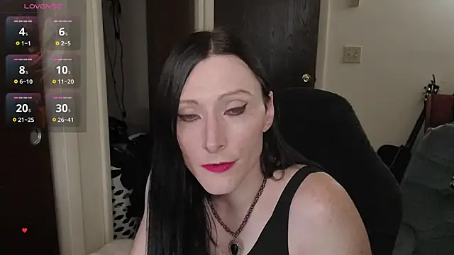 Snapshot of Ivyrose4999 chatting on 07-21-26, 05:26 Ivyrose4999 online show from 07-21-26, 05:26