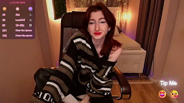 Violet Moreau online show from 03-13-26, 08:59