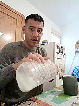 Snapshot of juanignacioargentino chatting on 01-27-25, 09:44 juanignacioargentino online show from 01-27-25, 09:44