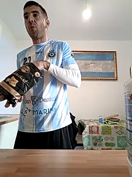 Snapshot of juanignacioargentino chatting on 02-09-25, 01:35 juanignacioargentino online show from 02-09-25, 01:35