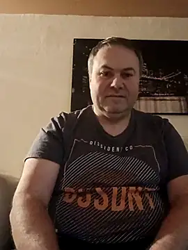 Pourleplasirs online show from 02-15-25, 01:31