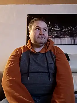 Pourleplasirs online show from 02-19-25, 10:20