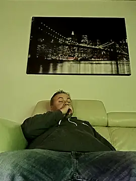 Pourleplasirs online show from 11-06-25, 09:26