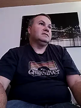 Pourleplasirs online show from 11-11-25, 01:11