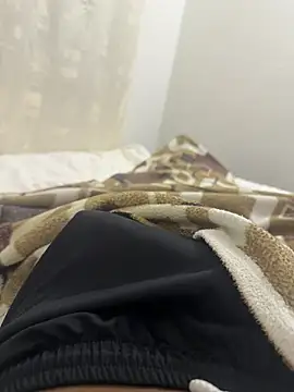 Snapshot of jhonnes_ chatting on 02-24-25, 04:16 jhonnes online show from 02-24-25, 04:16