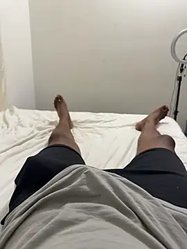 Snapshot of jhonnes_ chatting on 02-25-25, 04:14 jhonnes online show from 02-25-25, 04:14