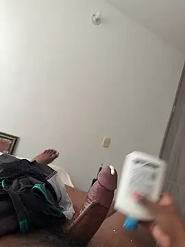 Snapshot of jhonnes_ chatting on 12-04-25, 08:28 jhonnes online show from 12-04-25, 08:28