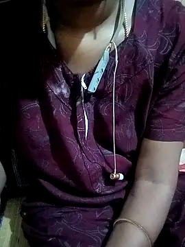 Snapshot of Tamil_roja17 chatting on 03-04-25, 08:46 Tamil roja17 online show from 03-04-25, 08:46