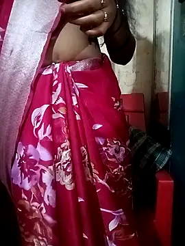 Snapshot of Tamil_roja17 chatting on 10-17-25, 05:54 Tamil roja17 online show from 10-17-25, 05:54