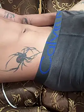 Snapshot of Cry_7 chatting on 02-04-25, 06:57 Cry 7 online show from 02-04-25, 06:57