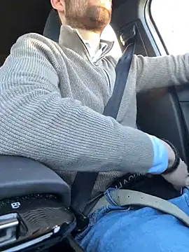 Snapshot of bullyboyy chatting on 03-18-25, 04:37 bullyboyy online show from 03-18-25, 04:37