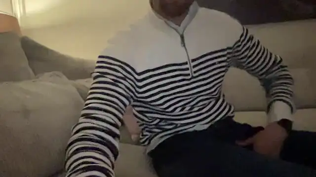 Snapshot of bullyboyy chatting on 12-16-25, 06:02 bullyboyy online show from 12-16-25, 06:02