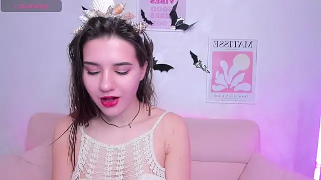 Sweetie Catt online show from 10-31-25, 08:48