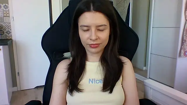 LariceSexy online show from 04-25-26, 12:19