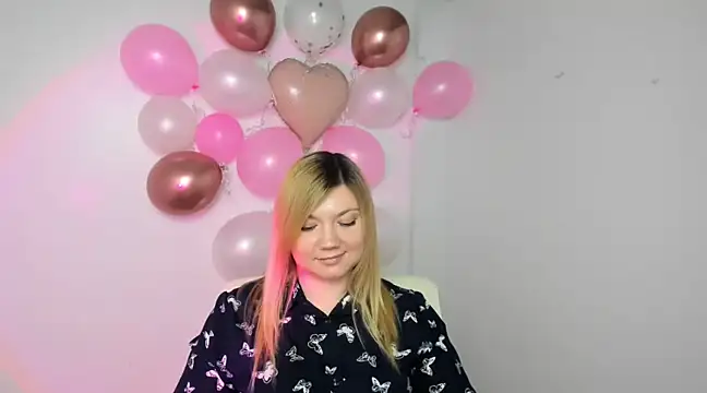 Lola moree online show from 02-14-25, 03:26