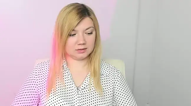 Lola moree online show from 03-20-25, 12:32