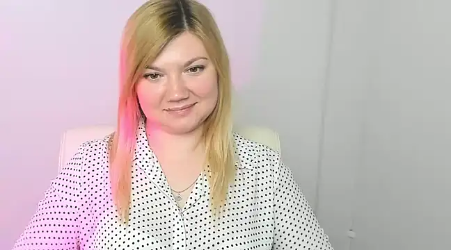 Lola moree online show from 03-20-25, 03:47