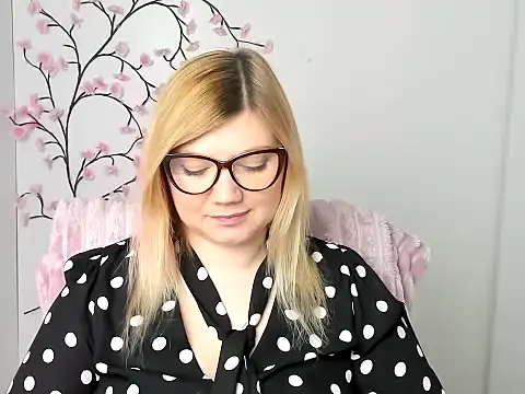 Lola moree online show from 02-05-26, 12:54