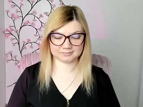 Lola moree online show from 04-24-26, 11:34