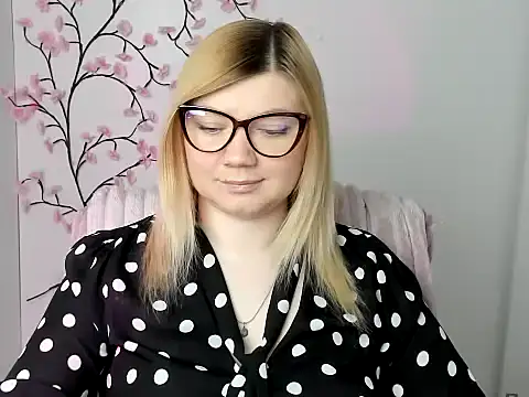 Lola moree online show from 04-26-26, 11:41