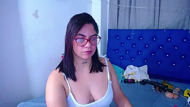 Snapshot of hornny_cougar chatting on 09-26-25, 03:21 hornny cougar online show from 09-26-25, 03:21